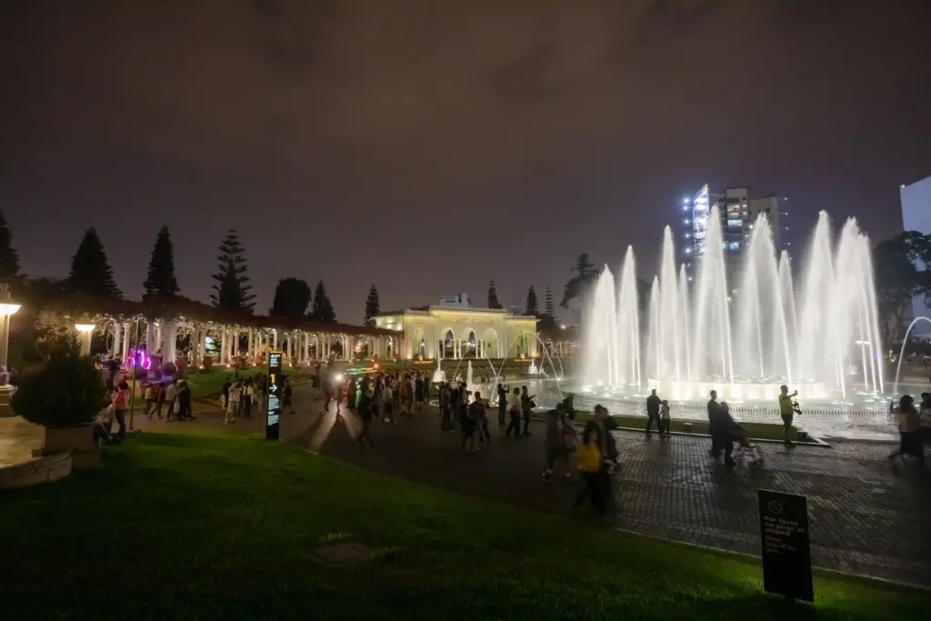 Parque y circuito del agua, Lima